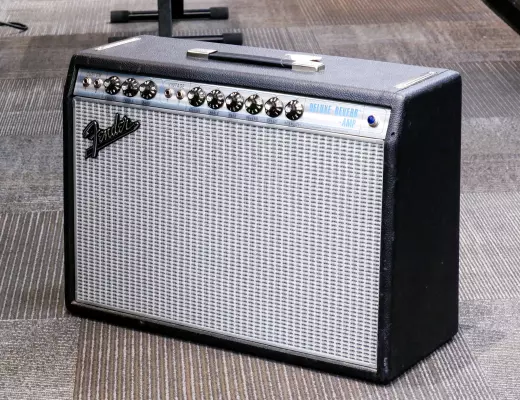 Store Special Product - Fender - \